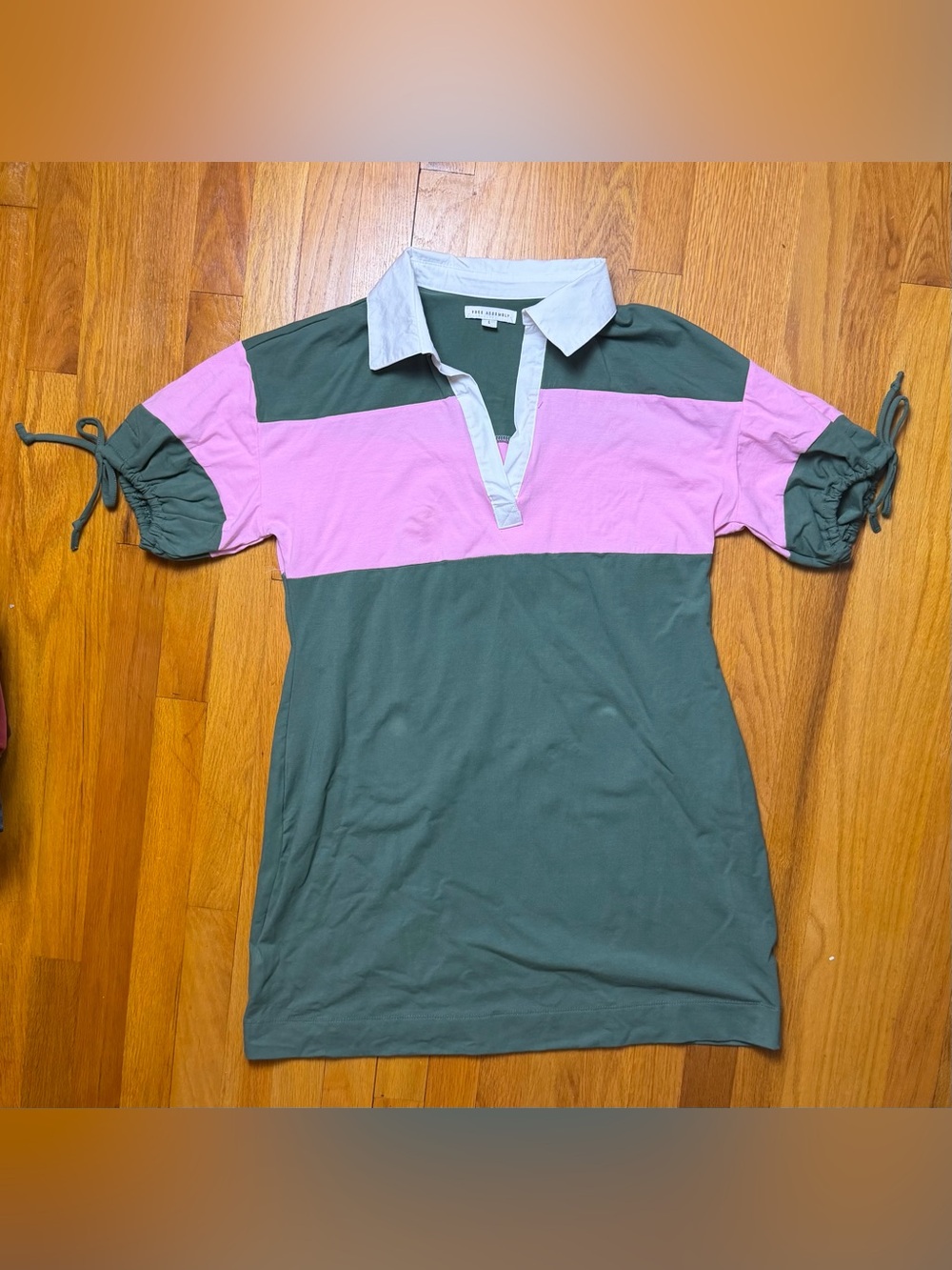 Free Assembly Colorblock Polo Top with Tie-Sleeves